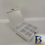 نمای بسته بندی جعبه پذیرایی دمنوش و چای کیسه ای مدل یاس کد 27000 برچسب و بسته بندی