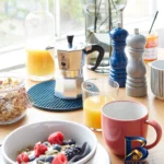 نمای کناری قهوه ساز بیالتی مدل موکا اکسپرس 4Cups A با کیفیت پروفایل و ساختار