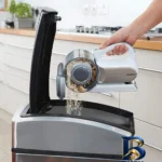 نمای جزئیات جارو شارژی دستی بلک اند دکر مدل PV۱۴۲۰L با باتری ۱۴.۴ ولت، توان مکش ۲۸ وات، ظرفیت مخزن ۰.۴۴ لیتر و نازل چرخشی ۲۰۰