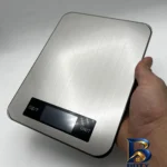 نمای جلو ترازوی آشپزخانه مدل ۱۰KG-۱G Stainless Steel اصل طراحی و جزئیات کلیدی