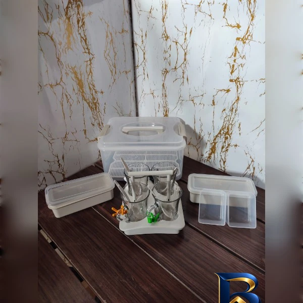 نمای بسته بندی سبد پیک نیک صدف مدل سرویس چایخوری ۴ نفره اصل برچسب و بسته بندی