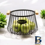 نمای بسته بندی سبد میوه خوری فلزی مدل Kitchen با طراحی مدرن و دسته چوبی برچسب و بسته بندی