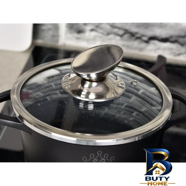 نمای بسته بندی قابلمه اس جی چدن با روکش نانو گرانیت و در شیشه ای برچسب و بسته بندی