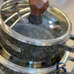 نمای بسته بندی سرویس قابلمه و تابه آلومینیوم گرانیت ۸ پارچه رودینا کد ۰۸ برچسب و بسته بندی