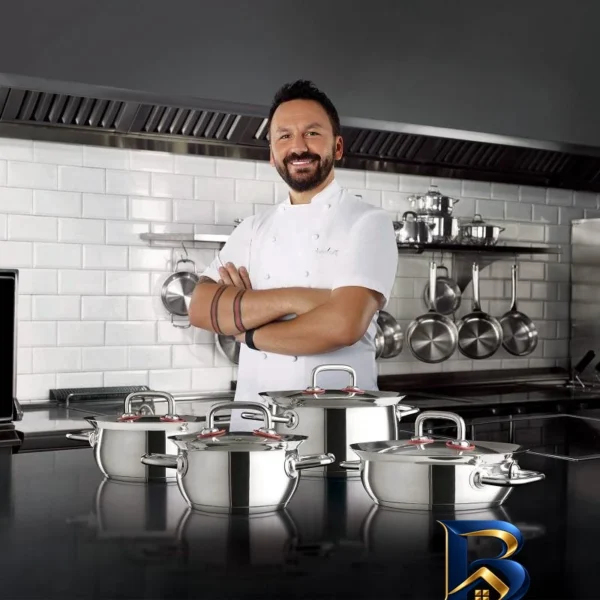 نمای بسته بندی سرویس قابلمه و تابه استیل ۱۷ پارچه کاراجا مدل Osaka PowerSteel Pro برچسب و بسته بندی