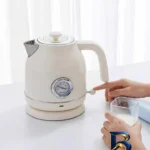 نمای بسته بندی کتری برقی اوکووکر مدل CS-SH۰۱ اصل برچسب و بسته بندی