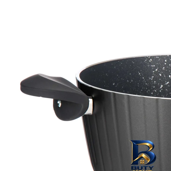 نمای بسته بندی قابلمه عروس دلوین با روکش گرانیت و دستگیره جداشونده برچسب و بسته بندی