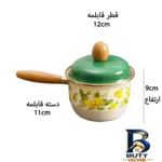 نمای بسته بندی قابلمه نچسب میس بتی با دسته چوبی و طراحی مدرن برچسب و بسته بندی