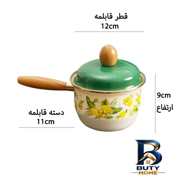 نمای بسته بندی قابلمه نچسب میس بتی با دسته چوبی و طراحی مدرن برچسب و بسته بندی