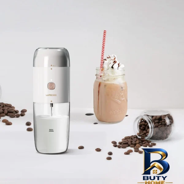 نمای کناری قهوه ساز لپرسو مدل دستگاه دو کاره فوم شیر و آسیاب LePresso LPMFGRWH ۲IN۱ Portable Milk Frother اصل عمق قاب و پروفا