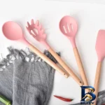 نمای جلو سرویس کفگیر و ملاقه ۱۲ پارچه کیچن ست مدل UNT۴۵ اصل طراحی و جزئیات کلیدی