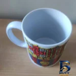 نمای جزئیات ماگ فوتبالی طرح بارسلونا کد 003 پرداخت و جزئیات مواد