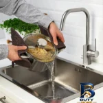 نمای جزئیات قابلمه استیل ایکیا با در پیرکس و گنجایش مناسب پرداخت و جزئیات مواد
