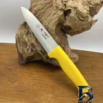 نمای جزئیات چاقو آشپزخانه پناهنده مدل صاف بره ای پرداخت و جزئیات مواد