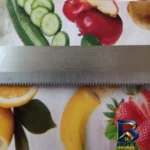 نمای جزئیات چاقو آشپزخانه مدل اره ای اصل پرداخت و جزئیات مواد