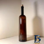 نمای جزئیات بطری آب مدل BTL با طراحی زیبا پرداخت و جزئیات مواد