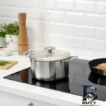 نمای کناری قابلمه استیل ایکیا با در پیرکس و گنجایش مناسب پروفایل و ساختار