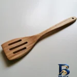 نمای جلو سرویس کفگیر و ملاقه چوبی ۳ پارچه مدل AUG۰۴ اصل طراحی و جزئیات کلیدی