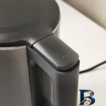 نمای جلو کتری برقی نوتریکوک مدل USK۵۰۱ گنجایش ۱.۷ لیتر اصل طراحی و جزئیات کلیدی