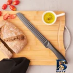 نمای جلو چاقوی برش کیک و نان با تیغه فولاد ضدزنگ دسته باکالیت کاراجا مدل MOMENTUM طراحی و جزئیات کلیدی