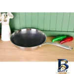 نمای جلو تابه استیل کرکماز مدل Altima با طراحی زیبا طراحی و جزئیات کلیدی