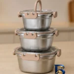 نمای بسته بندی ظرف نگهدارنده استیل مدل چفتی مناسب برای یخچال بسته ۳ عددی برچسب و بسته بندی
