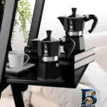 نمای جزئیات قهوه ساز بیالتی مدل موکا اکسپرس 3Cups B با کیفیت پرداخت و جزئیات مواد