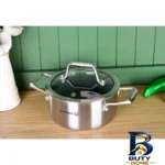 نمای جزئیات قابلمه استیل کرکماز طرح Altima با کیفیت عالی پرداخت و جزئیات مواد