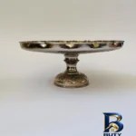 نمای بسته بندی ست پذیرایی مسی مدل قلم زنی کد ZH۳۲۰.۱۴ مجموعه چهار عددی اصل مهر و پرداخت کیسه