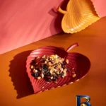 نمای جزئیات ظرف سرو ایکیا طرح برگ مدل AROMATISK پرداخت و جزئیات مواد