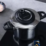 نمای کناری زودپز استیل مادام کوکو با سیستم قفل ایمنی پروفایل و ساختار