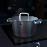 نمای کناری قابلمه دبلیو ام اف مدل Iconic با جنس استیل ضد زنگ پروفایل و ساختار