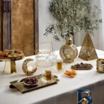 نمای جلو ست فنجان و نعلبکی ۱۲ پارچه مناسب برای ۶ نفر دلی مدل کلاسیک ساده طراحی و جزئیات کلیدی