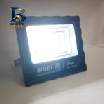 پروژکتور خورشیدی ۵۰ وات مودی مدل IR-MD۷۲۵۰ طرح IP۶۶ اصل